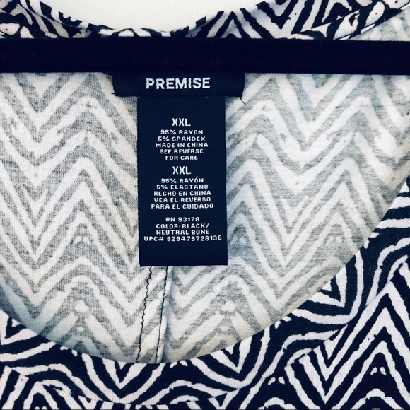 NWOT Premise 2X Top Pullover Ruching on 3/4 sleeves. scoop-neck Abstract Blk/Wht - Picture 3 of 6